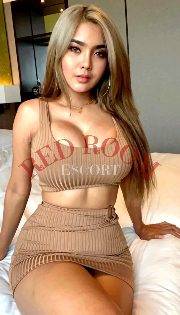Эскортница Ангелина - грудь 4, рост 175 см, вес 69 кг, цвет волос Русые, этничность Арабская
