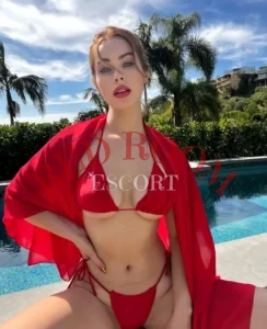 Эскортница Мила - грудь 3, рост 168 см, вес 54 кг, цвет волос Рыжые, этничность Европейская