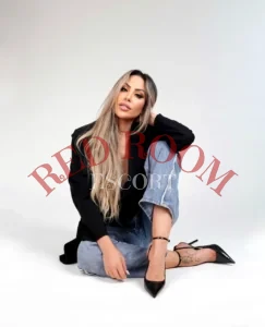 Эскортница Олеся - грудь 2, рост 169 см, вес 54 кг, цвет волос Русые, этничность Европейская