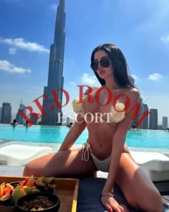 Эскортница Нэлли - грудь 4, рост 165 см, вес 52 кг, цвет волос Брюнетки, этничность Европейская