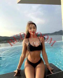 Эскортница Лиана - грудь 3, рост 170 см, вес 55 кг, цвет волос Русые, этничность Азиатская