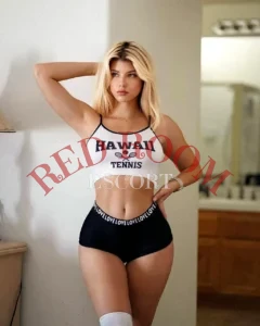 Эскортница Илона - грудь 3, рост 175 см, вес 58 кг, цвет волос Блондинки, этничность Европейская