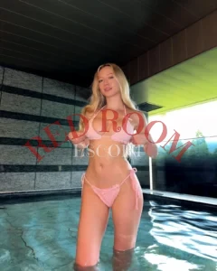 Эскортница Кристина - грудь 3, рост 168 см, вес 54 кг, цвет волос Блондинки, этничность Европейская