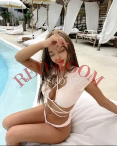 Эскортница Лиана - грудь 3, рост 170 см, вес 55 кг, цвет волос Русые, этничность Азиатская