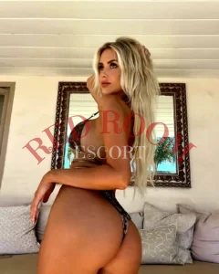 Эскортница Ирина - грудь 3, рост 166 см, вес 52 кг, цвет волос Блондинки, этничность Европейская