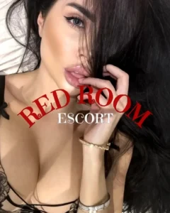 Эскортница Нэлли - грудь 4, рост 165 см, вес 52 кг, цвет волос Брюнетки, этничность Европейская