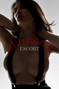 Эскортница Алиса - грудь 4, рост 174 см, вес 61 кг, цвет волос Брюнетки, этничность Арабская