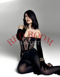 Эскортница Алиса - грудь 4, рост 174 см, вес 61 кг, цвет волос Брюнетки, этничность Арабская