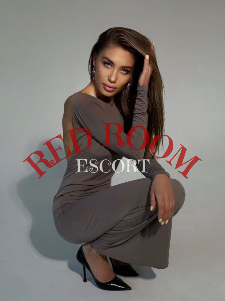 Эскортница Настя  - грудь 3, рост 170 см, вес 47 кг, цвет волос Русые, этничность Европейская