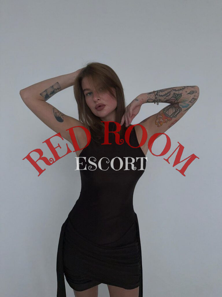 Эскортница Розалия - грудь 4, рост 163 см, вес 51 кг, цвет волос Русые, этничность Европейская