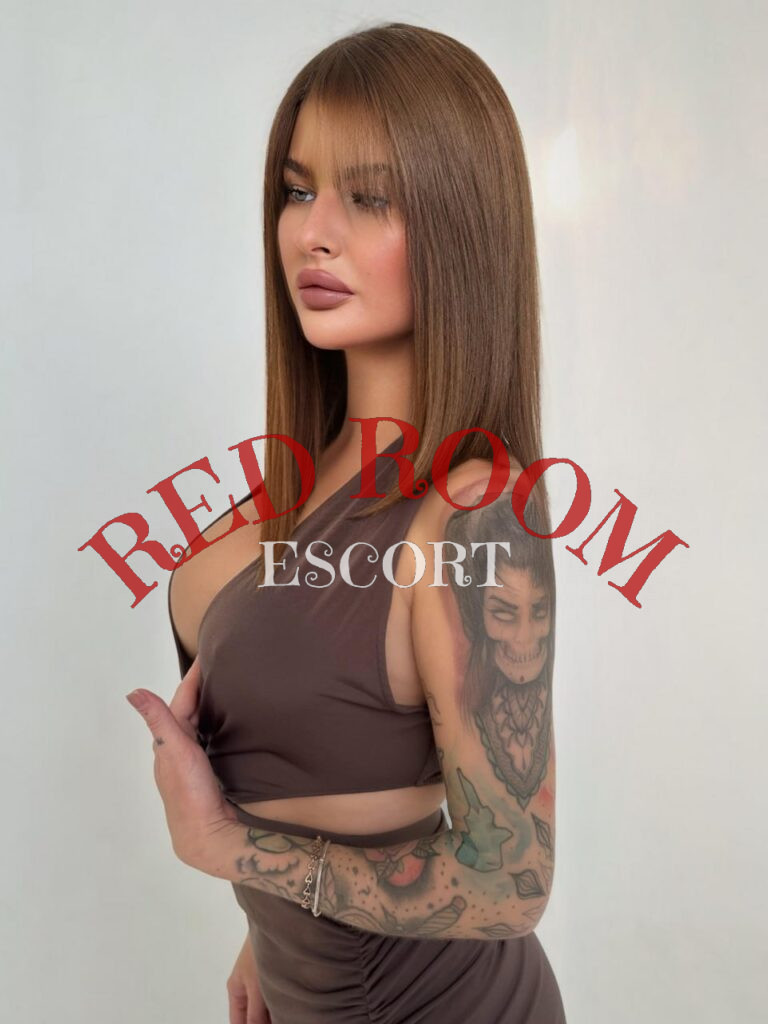 Эскортница Розалия - грудь 4, рост 163 см, вес 51 кг, цвет волос Русые, этничность Европейская