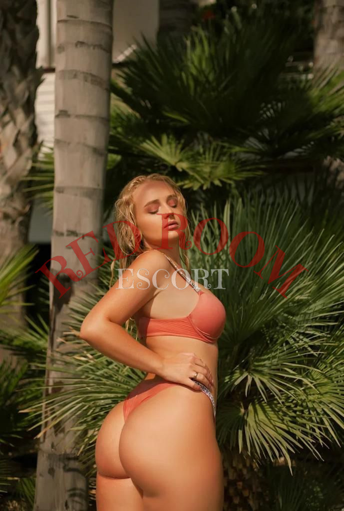 Лана — возраст 32, рост 172, вес 69, размер груди 3