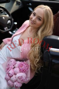 Эскортница Лана - грудь 3, рост 172 см, вес 69 кг, цвет волос Блондинки, этничность Европейская