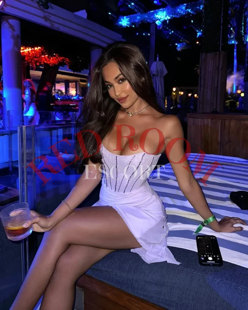 Розалинд — возраст 23, рост 169, вес 59, размер груди 3