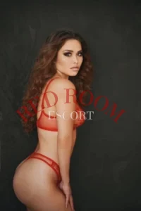 Эскортница Мирей - грудь 1, рост 173 см, вес 62 кг, цвет волос Шатенки