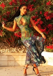 Эскортница Апрель - грудь 2, рост 168 см, вес 52 кг, цвет волос Брюнетки