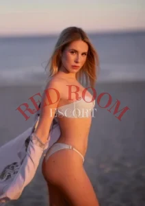 Эскортница Stasy - грудь 2, рост 160 см, вес 50 кг, цвет волос Блондинки