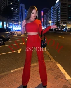 Эскортница Алиса - грудь 3, рост 163 см, вес 53 кг, цвет волос Шатенки