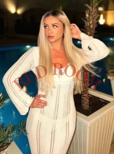 Эскортница Александра - грудь 2, рост 170 см, вес 51 кг, цвет волос Блондинки