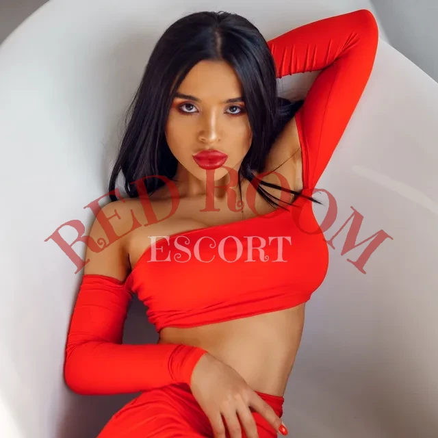 Делия — возраст 29, рост 165, вес 52, размер груди 4