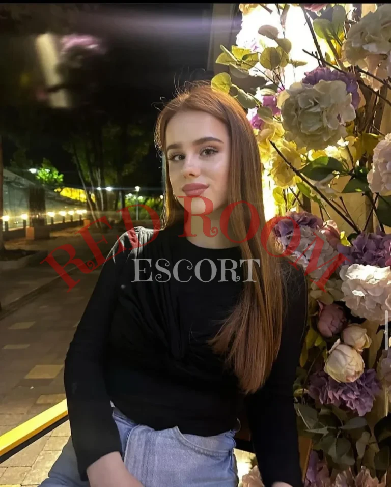 Эскортница Маргарита - грудь 2, рост 170 см, вес 57 кг, цвет волос Шатенки