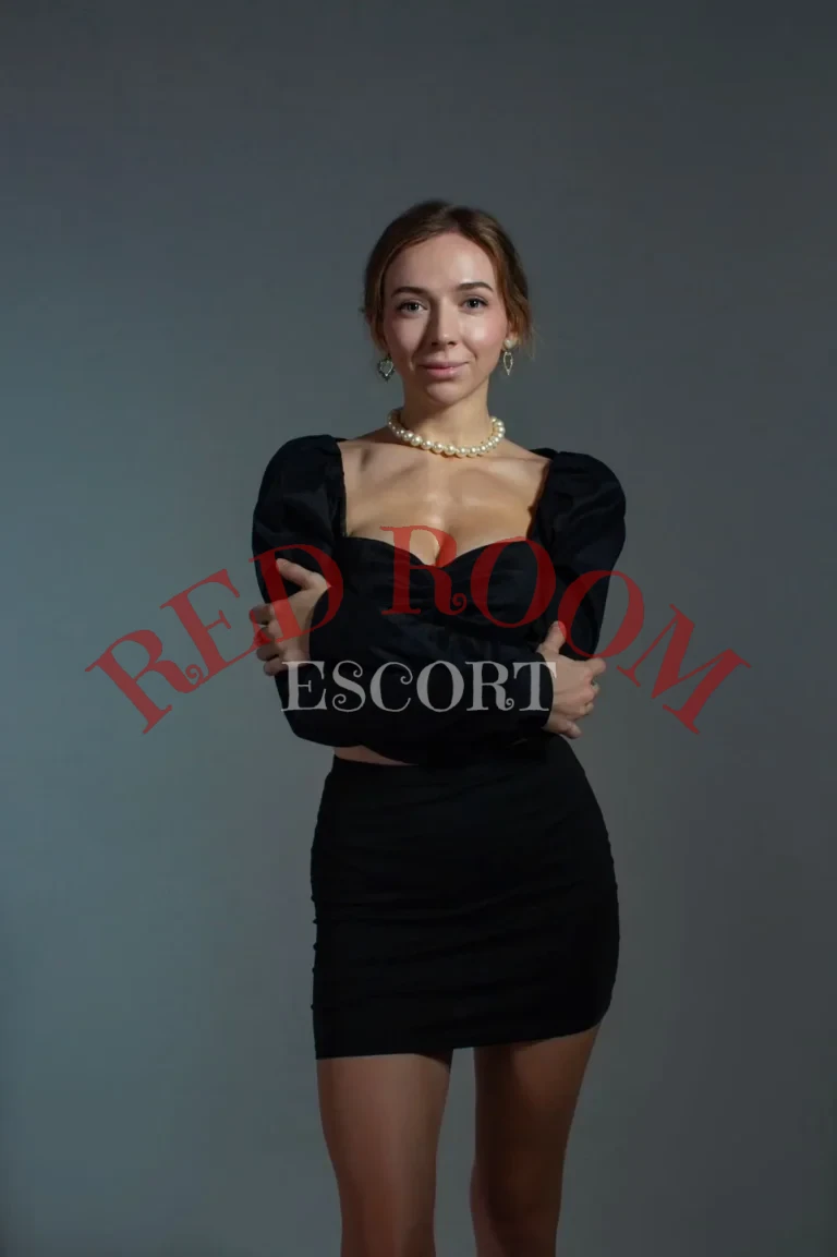 Эскортница Мирослава - грудь 2, рост 165 см, вес 51 кг, цвет волос Блондинки