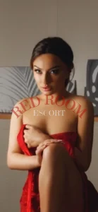 Эскортница Дерри - грудь 2, рост 165 см, вес 57 кг, цвет волос Шатенки