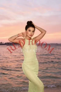 Эскортница Катя - грудь 2, рост 168 см, вес 50 кг, цвет волос Брюнетки