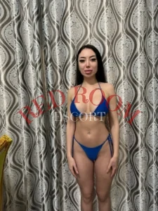 Эскортница Катерина - грудь 4, рост 170 см, вес 62 кг, цвет волос Брюнетки