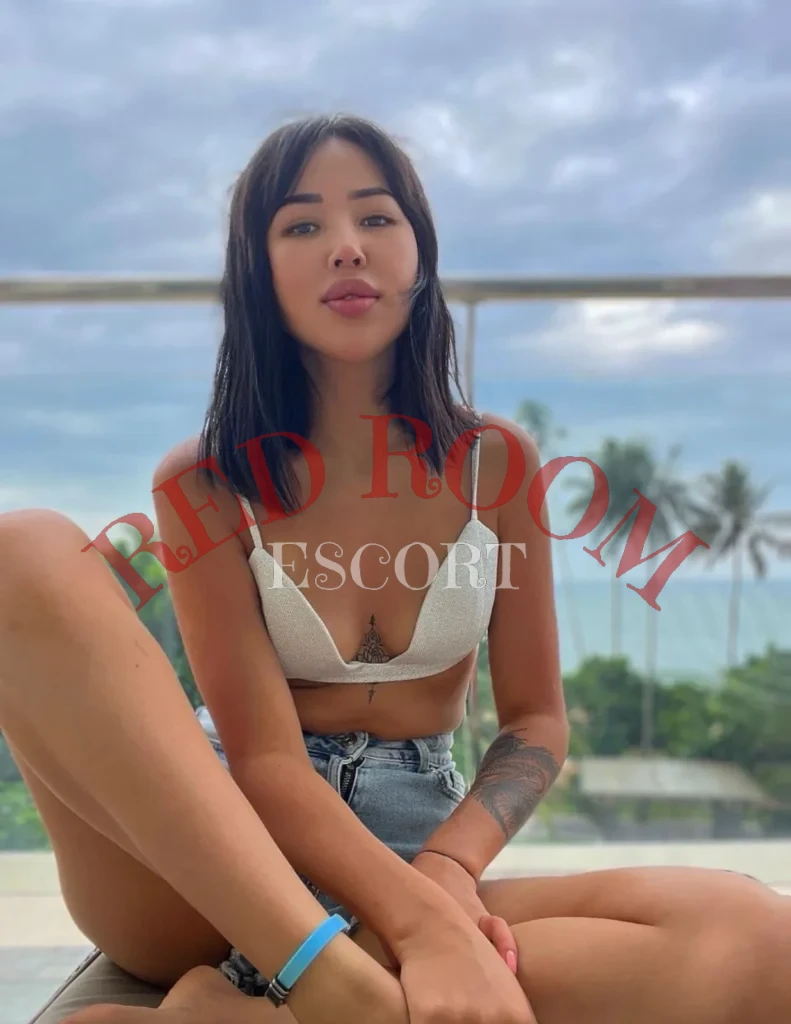 Фаина — возраст 28, рост 167, вес 49, размер груди 1