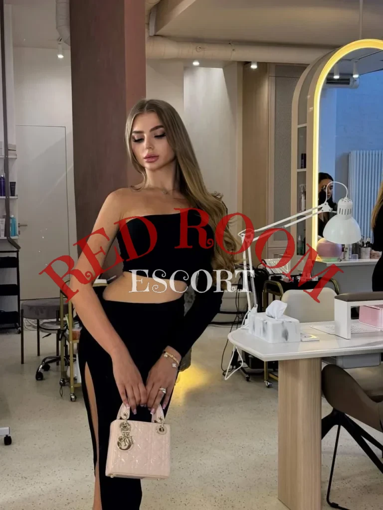 Полина — возраст 20, рост 173, вес 55, размер груди 4
