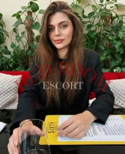 Эскортница Марвел - грудь 3, рост 174 см, вес 55 кг, цвет волос Шатенки