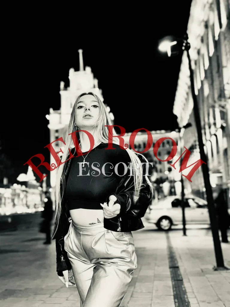 Эскортница Мия - грудь 2, рост 164 см, вес 52 кг, цвет волос Блондинки