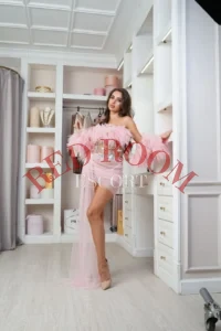 Эскортница Жанна - грудь 2, рост 168 см, вес 50 кг, цвет волос Брюнетки