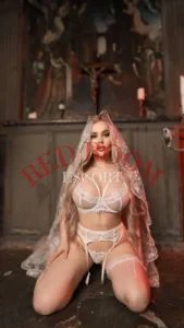 Эскортница Екатерина - грудь 4, рост 160 см, вес 52 кг, цвет волос Блондинки