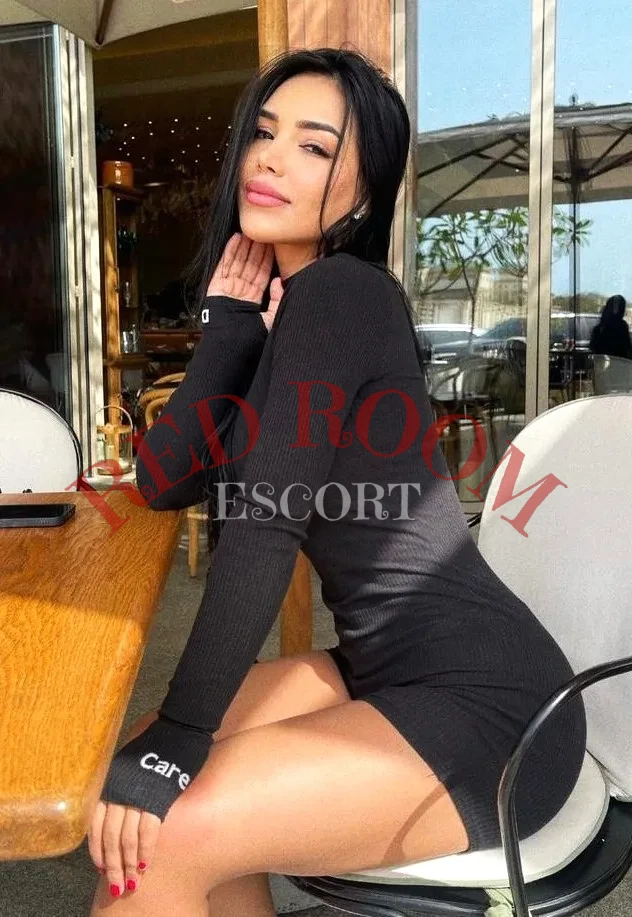 Аника — возраст 24, рост 168, вес 55, размер груди 3