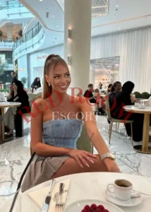 Эскортница Мария - грудь 3, рост 177 см, вес 53 кг, цвет волос Блондинки