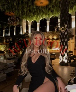 Эскортница Мария - грудь 3, рост 177 см, вес 53 кг, цвет волос Блондинки