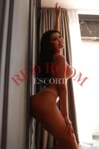 Эскортница Жанна - грудь 3, рост 179 см, вес 57 кг, цвет волос Брюнетки