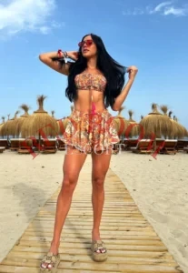 Эскортница Габриэла - грудь 2, рост 164 см, вес 54 кг, цвет волос Шатенки