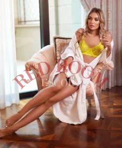 Эскортница Афилена - грудь 2, рост 175 см, вес 56 кг, цвет волос Блондинки