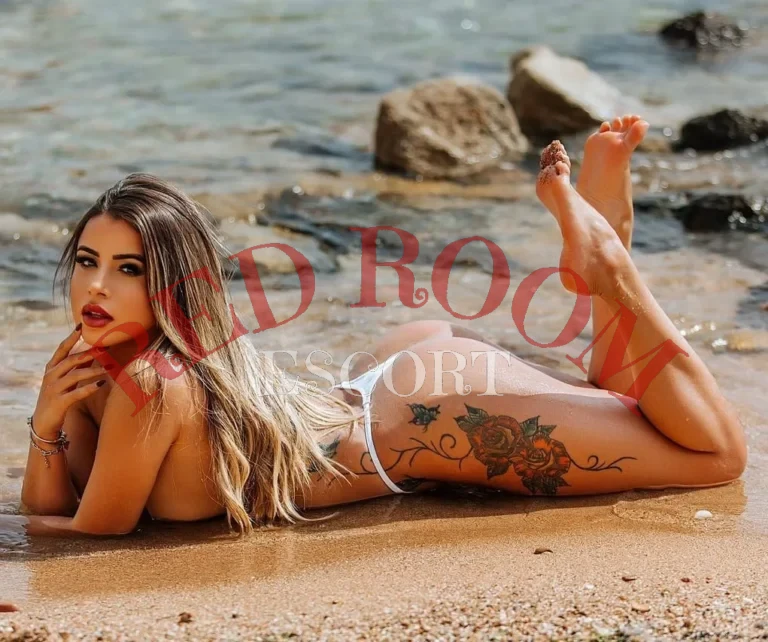 Эскортница Хадасса - грудь 3, рост 162 см, вес 58 кг, цвет волос Блондинки