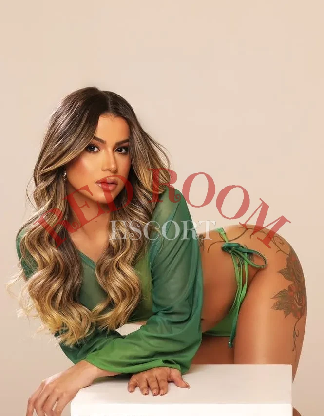 Эскортница Хадасса - грудь 3, рост 162 см, вес 58 кг, цвет волос Блондинки