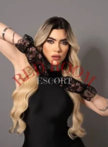 Эскортница Райя - грудь 3, рост 168 см, вес 50 кг, цвет волос Блондинки