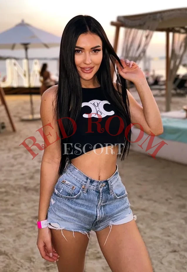 Александра — возраст 19, рост 170, вес 52, размер груди 2