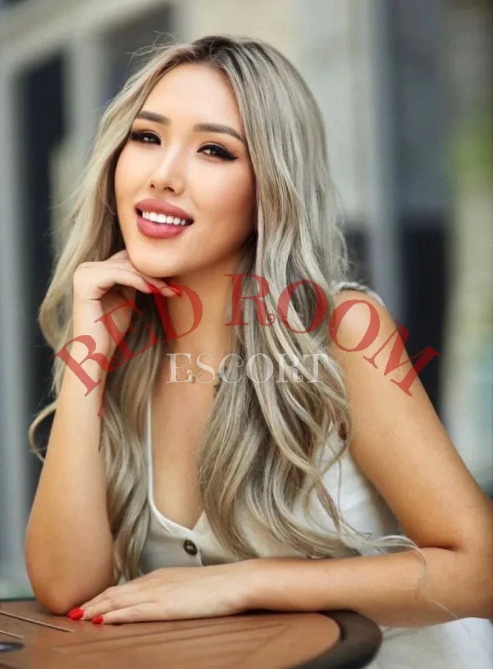 Аня — возраст 23, рост 173, вес 58, размер груди 2