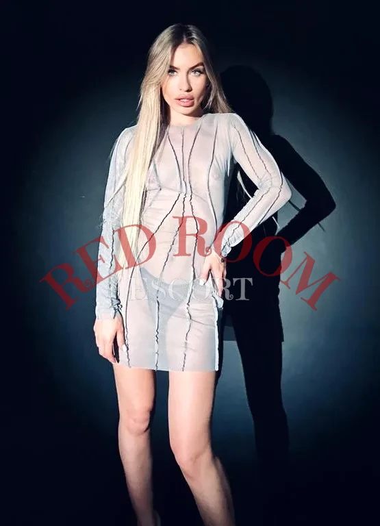 Эскортница Алиса - грудь 1, рост 164 см, вес 49 кг, цвет волос Блондинки