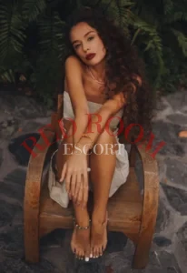 Эскортница Монтана - грудь 2, рост 170 см, вес 48 кг, цвет волос Шатенки