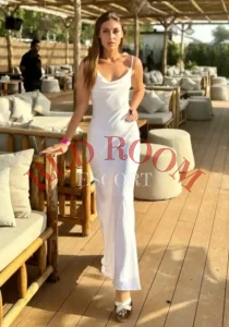 Эскортница Марика - грудь 2, рост 175 см, вес 58 кг, цвет волос Шатенки