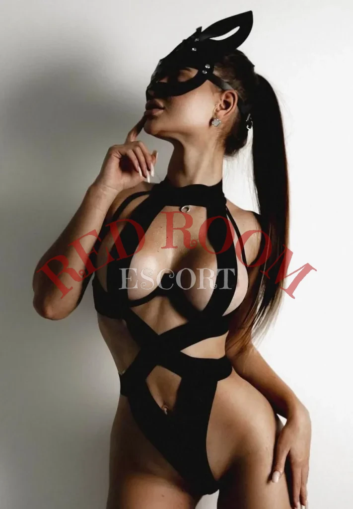 Мелак — возраст 22, рост 177, вес 52, размер груди 2